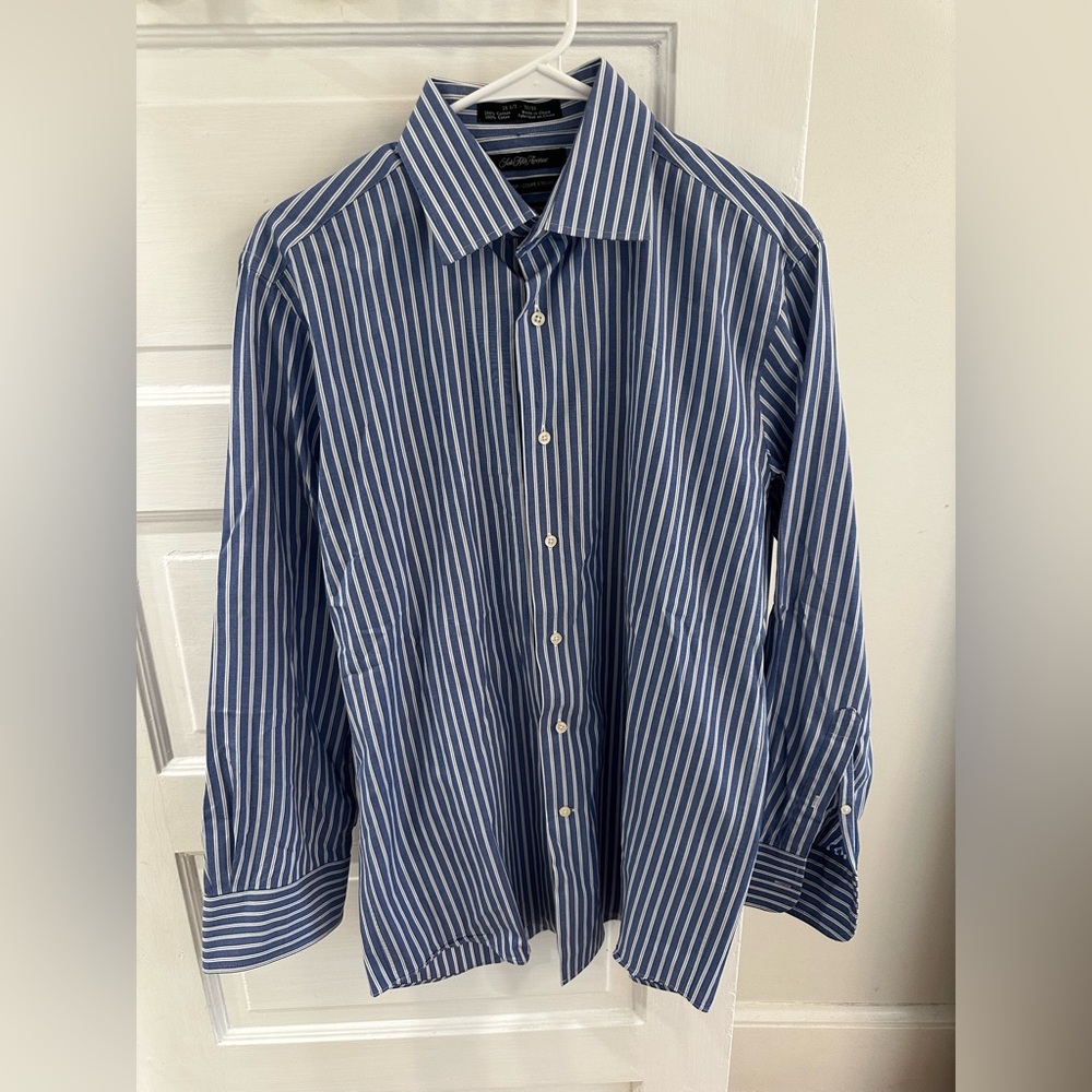 Saks Fifth Avenue, men’s cotton dress shirt, size 32/33, great condition